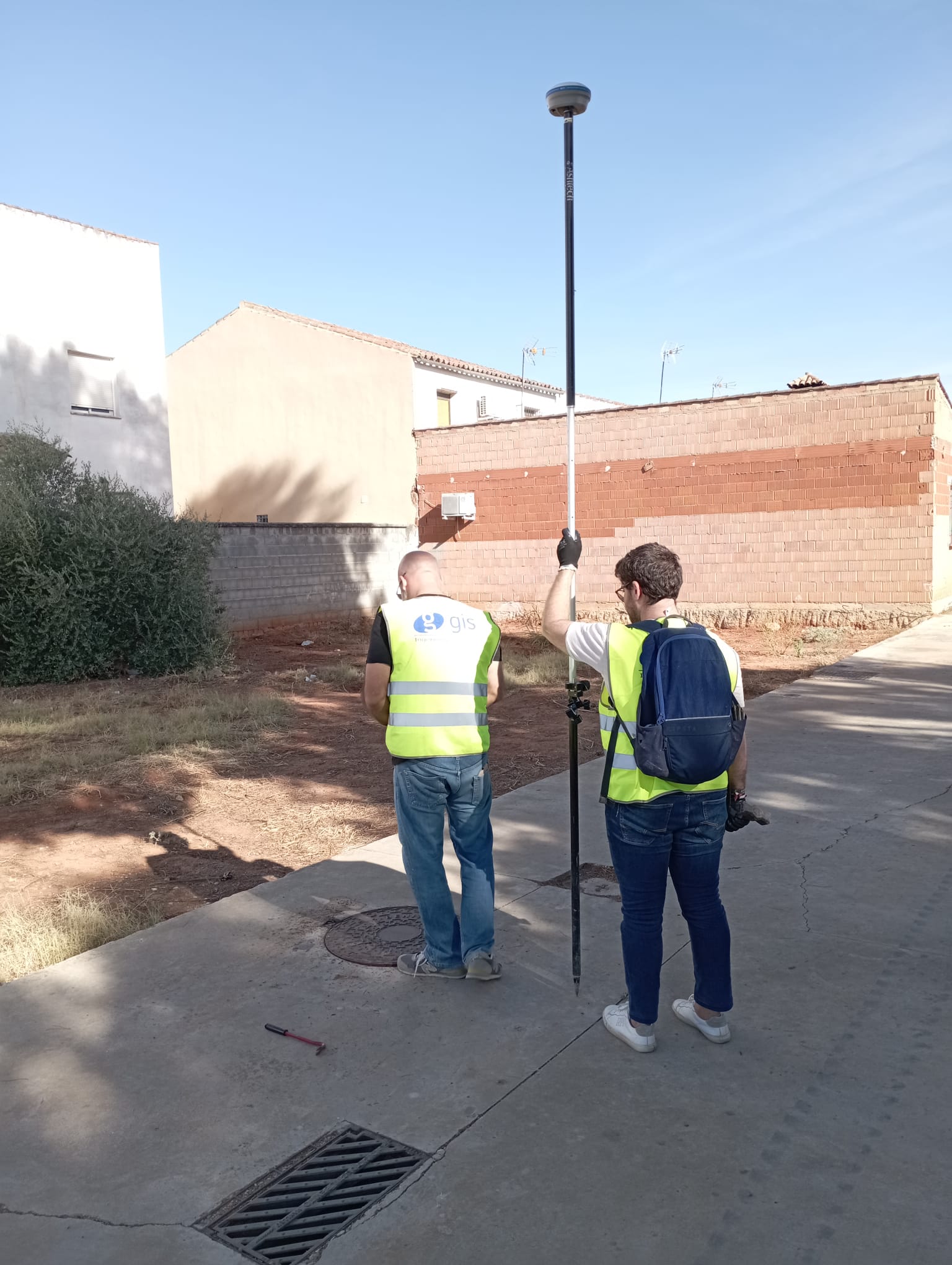 Trabajo topográfico para SiG en zona rural